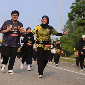Runner Photo 6919054