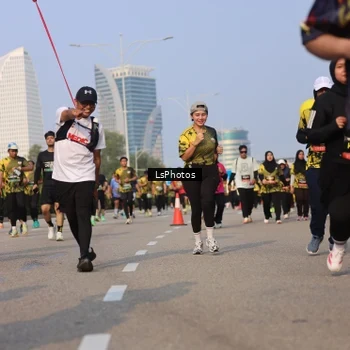 Runner Photo 6919059
