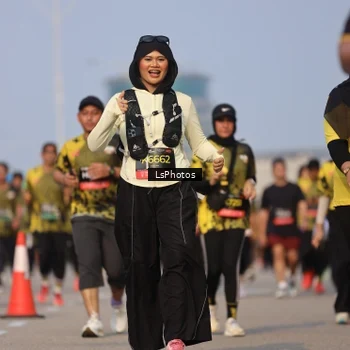 Runner Photo 6919079