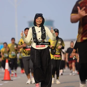 Runner Photo 6919080