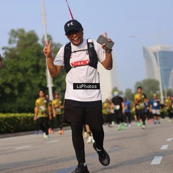 Runner Photo 6919083