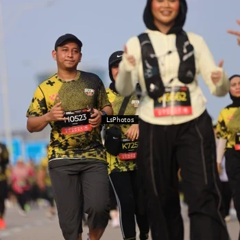 Runner Photo 6919088
