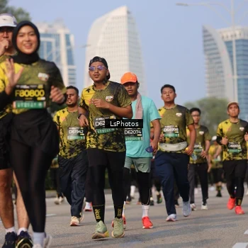 Runner Photo 6919095