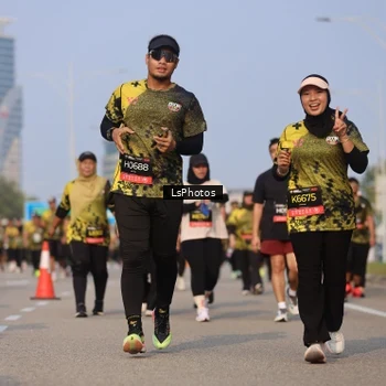 Runner Photo 6919102