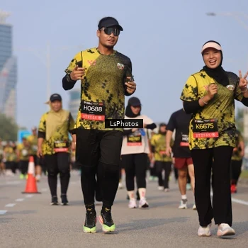 Runner Photo 6919105
