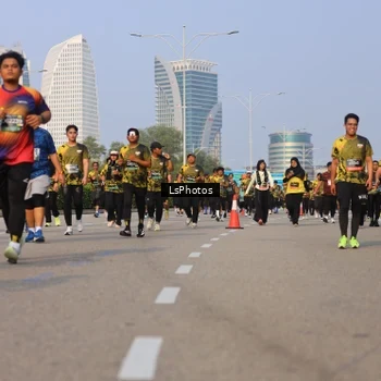 Runner Photo 6919113