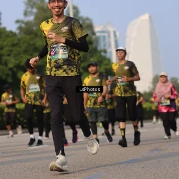 Runner Photo 6919119