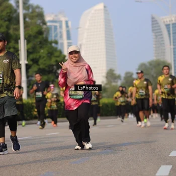 Runner Photo 6919125