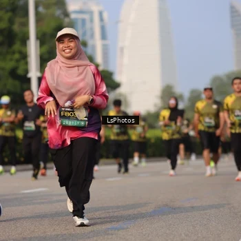Runner Photo 6919129