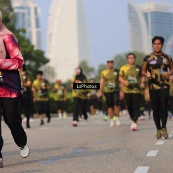 Runner Photo 6919130