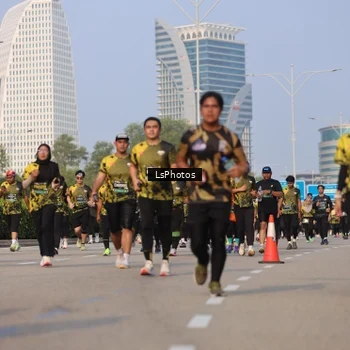 Runner Photo 6919131