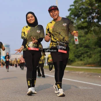 Runner Photo 6919142