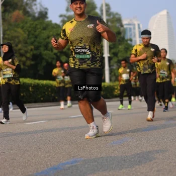 Runner Photo 6919153
