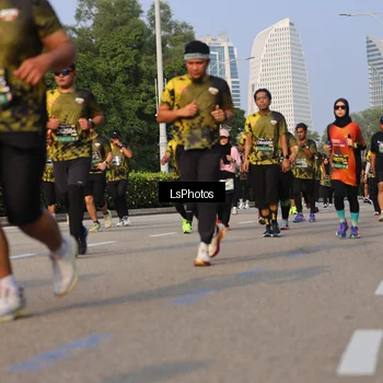 Runner Photo 6919162