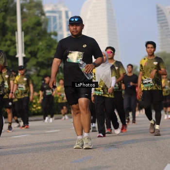 Runner Photo 6919165