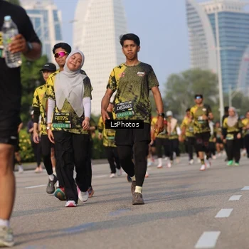 Runner Photo 6919171