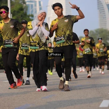 Runner Photo 6919175