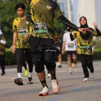 Runner Photo 6919185