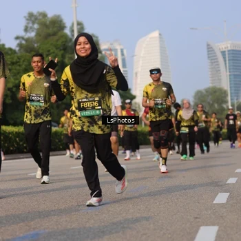 Runner Photo 6919191