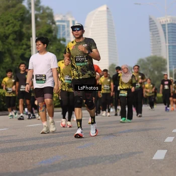 Runner Photo 6919193