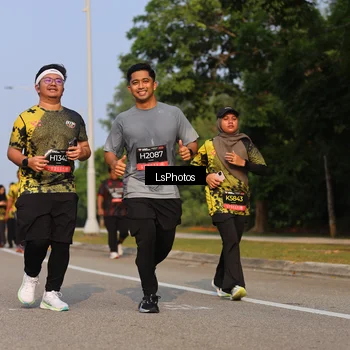 Runner Photo 6919198