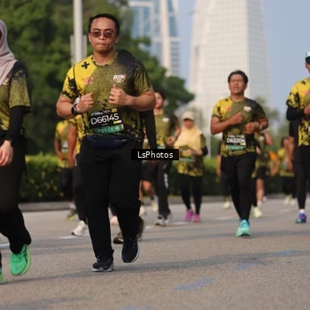 Runner Photo 6919206