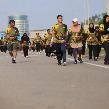 Runner Photo 6919220