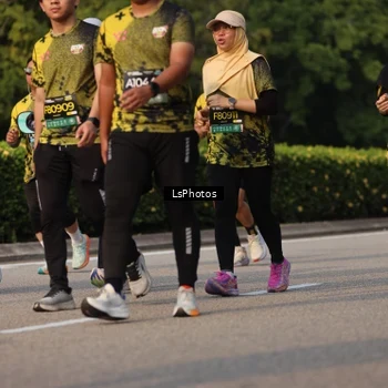 Runner Photo 6919224