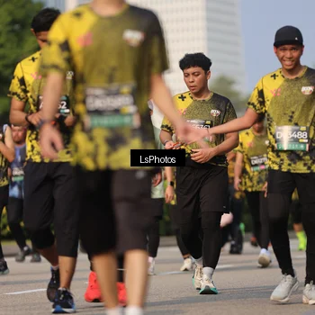 Runner Photo 6919720