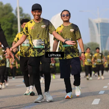 Runner Photo 6919721