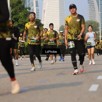 Runner Photo 6919748