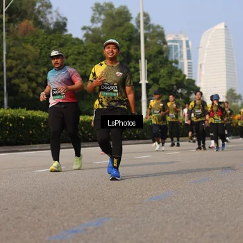 Runner Photo 6919757