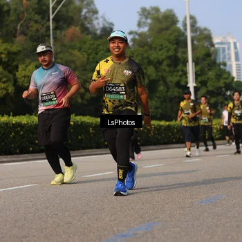 Runner Photo 6919765