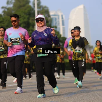 Runner Photo 6919777