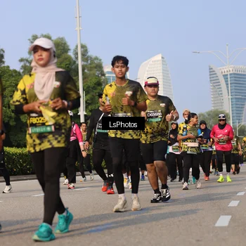 Runner Photo 6919829