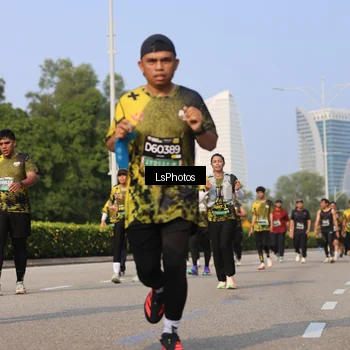 Runner Photo 6919908