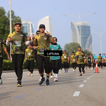 Runner Photo 6919909