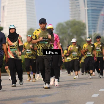 Runner Photo 6919945