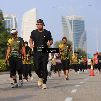 Runner Photo 6919963