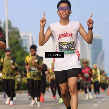 Runner Photo 6920051