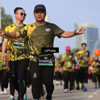Runner Photo 6920085