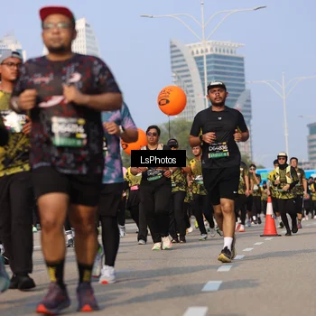 Runner Photo 6920107