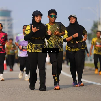 Runner Photo 6920221