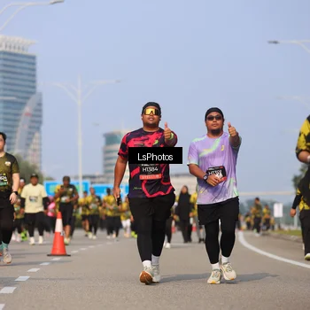 Runner Photo 6920223
