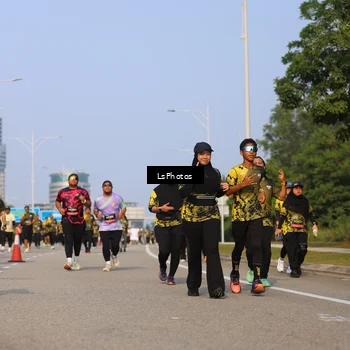 Runner Photo 6920229