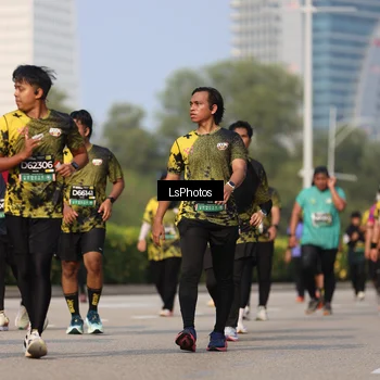 Runner Photo 6920442