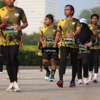 Runner Photo 6920445