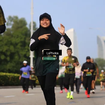 Runner Photo 6920481