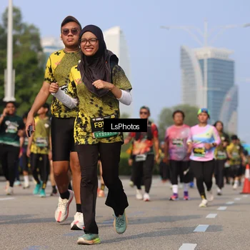 Runner Photo 6920493
