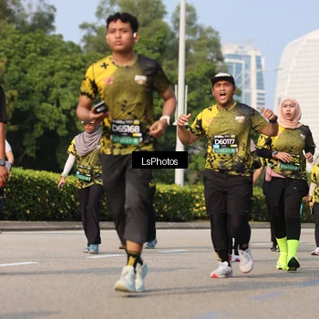 Runner Photo 6920681